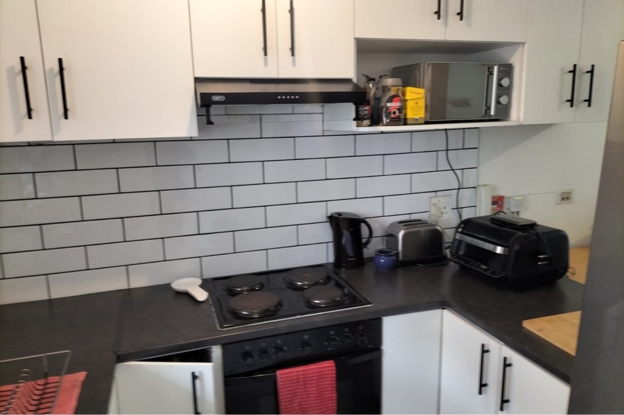 To Let 2 Bedroom Property for Rent in Table View Western Cape